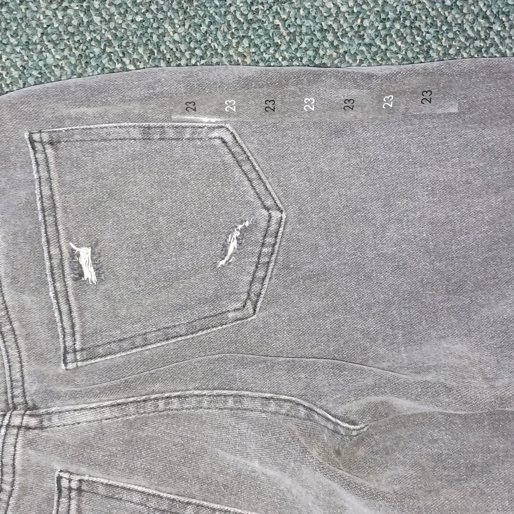 PacSun Los Angeles Faded Black Ripped Mom Jean Size 23 distressed new with tags - Picture 13 of 17